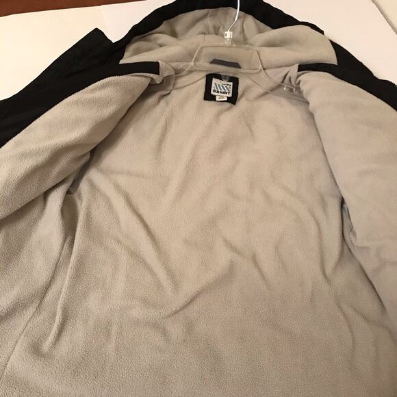 Old Navy Boy's Black/Gray Hooded Colorblock Puffer - Picture 9 of 9